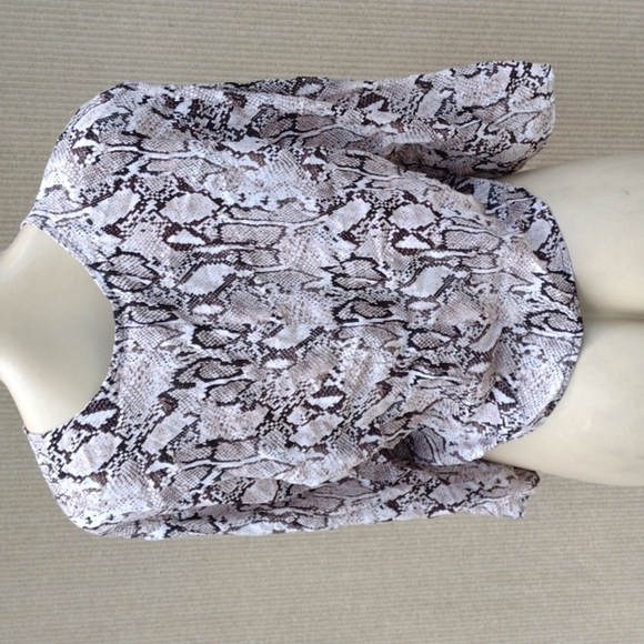 NWT Shade & Shore Women's Snakeskin Front Tie Coverup Top - Size XL (16 - 18) - Picture 3 of 6